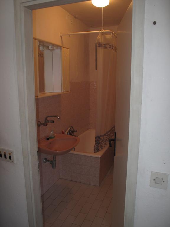 Apartments Zuvela Korcula Town Room photo